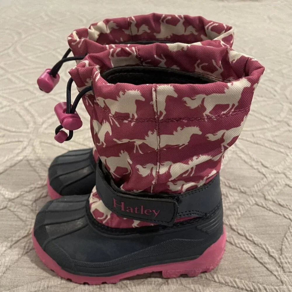 Hatley Sz 7 Pink Horse Print Snow Boots